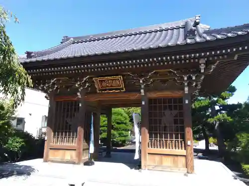 妙顕寺の山門