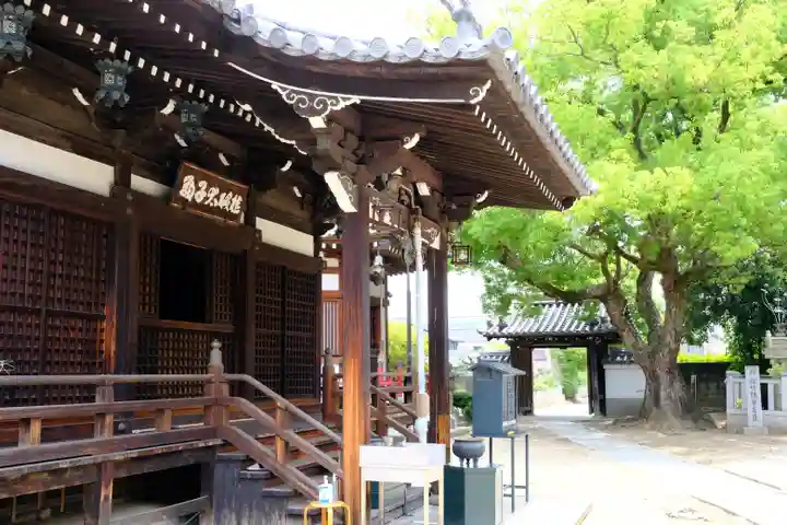 大聖勝軍寺の本殿・本堂