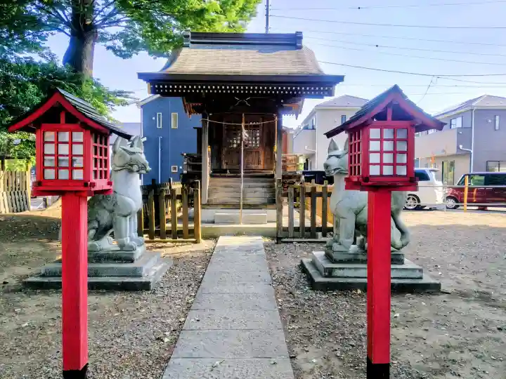 車返稲荷神社の{uncategorized: "未分類", other: "その他", undefined: "問題あり", building: "その他建物", grave: "お墓", sacred_gate: "鳥居", guardian: "狛犬", statue: "像", buddha: "仏像", history: "歴史", nature: "自然", garden: "庭園", animal: "動物", pagoda: "塔", temizu: "手水舎", mountain_gate: "山門・神門", sanctuary: "本殿・本堂", subordinate: "末社・摂社", art: "芸術", scenery: "景色", jizo: "地蔵", ema: "絵馬", goshuin: "御朱印", omikuji: "おみくじ", items: "授与品その他", amulet: "お守り", goshuincho: "御朱印帳", eats: "食事", festival: "お祭り", votive_dance: "神楽", shichigosan: "七五三参", wedding: "結婚式", experience: "体験その他", initially: "初詣", around: "周辺", anti_infection: "感染症対策"}