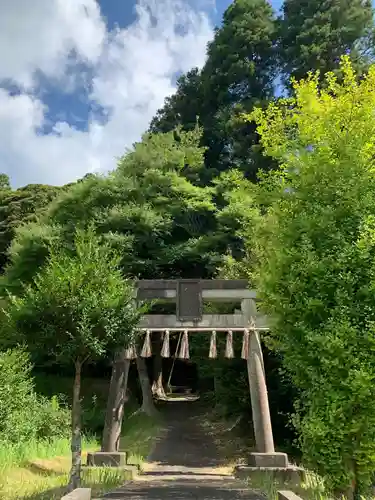 八幡神社の鳥居