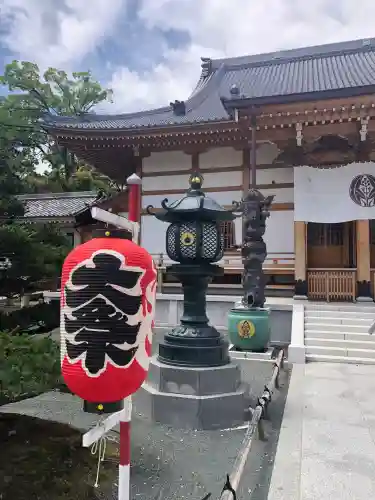 豊川閣　妙厳寺の{uncategorized: "未分類", other: "その他", undefined: "問題あり", building: "その他建物", grave: "お墓", sacred_gate: "鳥居", guardian: "狛犬", statue: "像", buddha: "仏像", history: "歴史", nature: "自然", garden: "庭園", animal: "動物", pagoda: "塔", temizu: "手水舎", mountain_gate: "山門・神門", sanctuary: "本殿・本堂", subordinate: "末社・摂社", art: "芸術", scenery: "景色", jizo: "地蔵", ema: "絵馬", goshuin: "御朱印", omikuji: "おみくじ", items: "授与品その他", amulet: "お守り", goshuincho: "御朱印帳", eats: "食事", festival: "お祭り", votive_dance: "神楽", shichigosan: "七五三参", wedding: "結婚式", experience: "体験その他", initially: "初詣", around: "周辺", anti_infection: "感染症対策"}