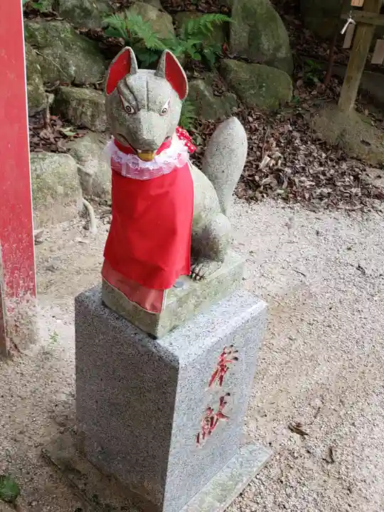 天開稲荷社の狛犬