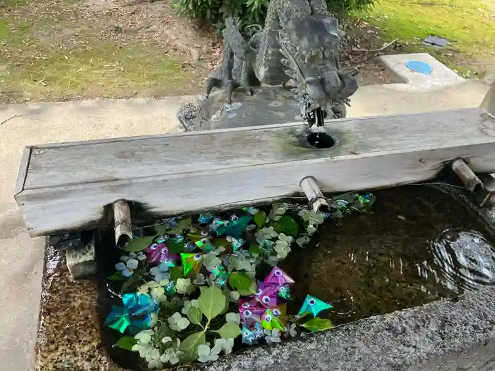 大神神社(花池)の手水舎