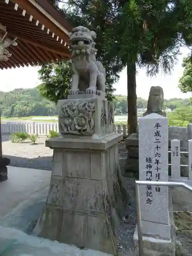 辺田見若宮神社の狛犬