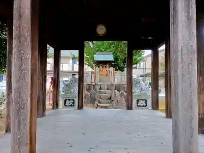 八幡社（丹陽町伝法寺）の本殿・本堂