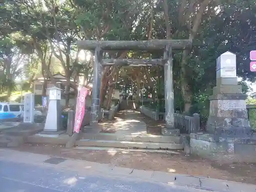 掘出神社の鳥居