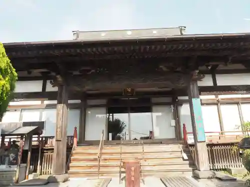 願成寺の本殿