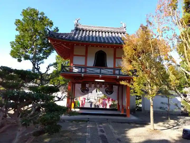 萬年寺の山門・神門