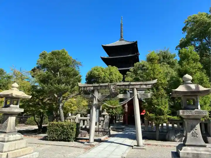 東寺鎮守八幡宮・東寺境内社八島殿(京都府)