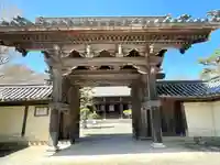 本誓寺(東本誓寺)の山門・神門