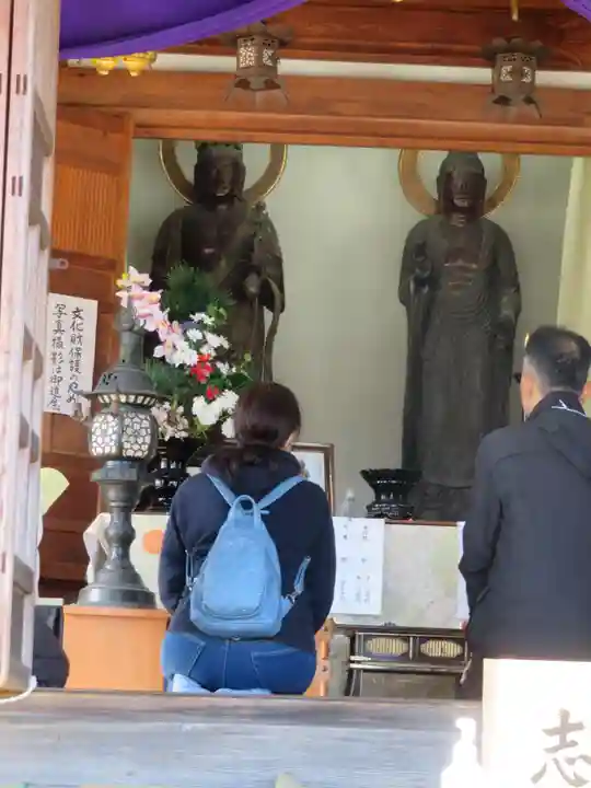 西野薬師堂(滋賀県)