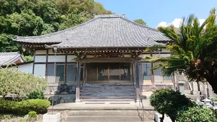 栄源寺の本殿・本堂
