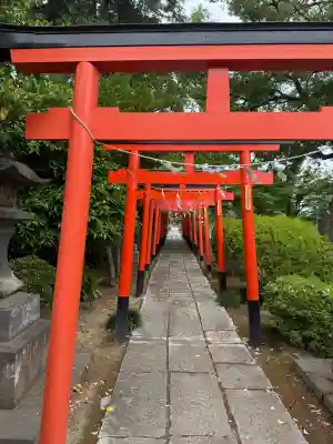 尾曳稲荷神社の{uncategorized: "未分類", other: "その他", undefined: "問題あり", building: "その他建物", grave: "お墓", sacred_gate: "鳥居", guardian: "狛犬", statue: "像", buddha: "仏像", history: "歴史", nature: "自然", garden: "庭園", animal: "動物", pagoda: "塔", temizu: "手水舎", mountain_gate: "山門・神門", sanctuary: "本殿・本堂", subordinate: "末社・摂社", art: "芸術", scenery: "景色", jizo: "地蔵", ema: "絵馬", goshuin: "御朱印", omikuji: "おみくじ", items: "授与品その他", amulet: "お守り", goshuincho: "御朱印帳", eats: "食事", festival: "お祭り", votive_dance: "神楽", shichigosan: "七五三参", wedding: "結婚式", experience: "体験その他", initially: "初詣", around: "周辺", anti_infection: "感染症対策"}