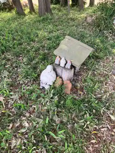 孝謙天皇神社の{uncategorized: "未分類", other: "その他", undefined: "問題あり", building: "その他建物", grave: "お墓", sacred_gate: "鳥居", guardian: "狛犬", statue: "像", buddha: "仏像", history: "歴史", nature: "自然", garden: "庭園", animal: "動物", pagoda: "塔", temizu: "手水舎", mountain_gate: "山門・神門", sanctuary: "本殿・本堂", subordinate: "末社・摂社", art: "芸術", scenery: "景色", jizo: "地蔵", ema: "絵馬", goshuin: "御朱印", omikuji: "おみくじ", items: "授与品その他", amulet: "お守り", goshuincho: "御朱印帳", eats: "食事", festival: "お祭り", votive_dance: "神楽", shichigosan: "七五三参", wedding: "結婚式", experience: "体験その他", initially: "初詣", around: "周辺", anti_infection: "感染症対策"}