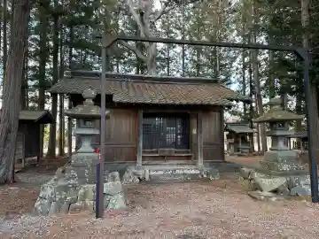 諏訪神社の本殿・本堂