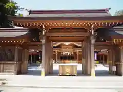 亀ケ池八幡宮の山門