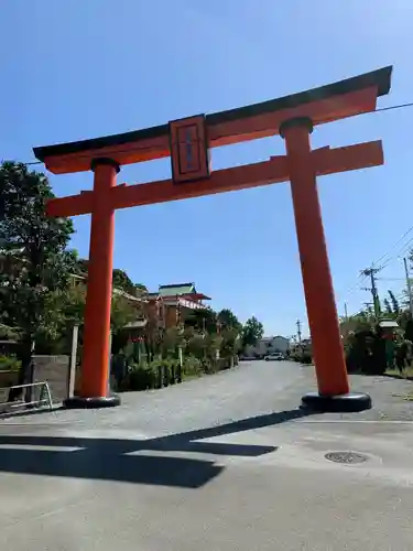 高橋稲荷神社の鳥居