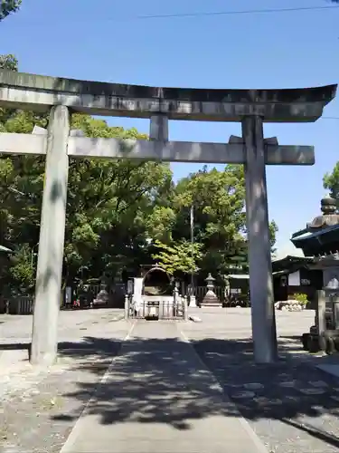 堤治神社の鳥居