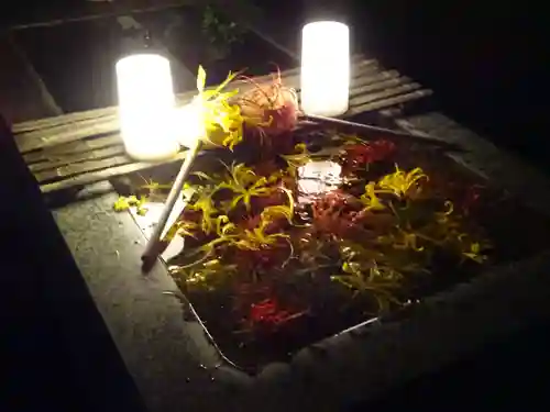 横浜　西方寺の手水舎