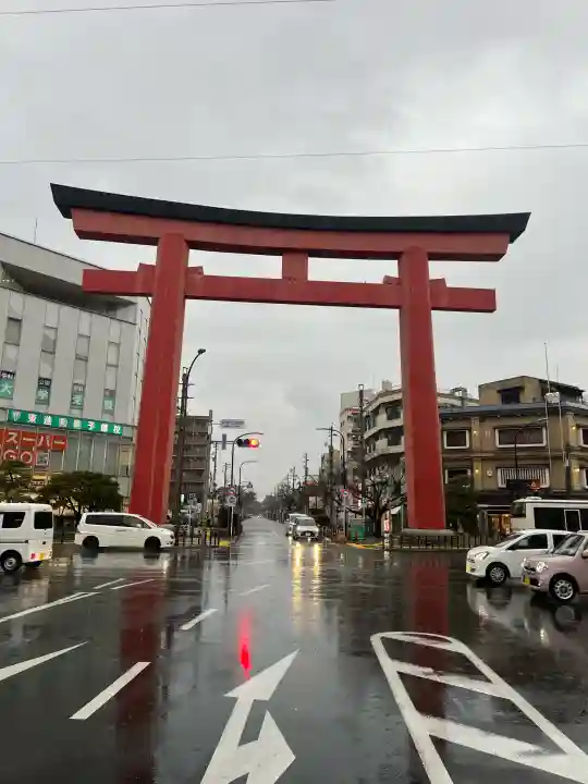 豊國神社の{uncategorized: "未分類", other: "その他", undefined: "問題あり", building: "その他建物", grave: "お墓", sacred_gate: "鳥居", guardian: "狛犬", statue: "像", buddha: "仏像", history: "歴史", nature: "自然", garden: "庭園", animal: "動物", pagoda: "塔", temizu: "手水舎", mountain_gate: "山門・神門", sanctuary: "本殿・本堂", subordinate: "末社・摂社", art: "芸術", scenery: "景色", jizo: "地蔵", ema: "絵馬", goshuin: "御朱印", omikuji: "おみくじ", items: "授与品その他", amulet: "お守り", goshuincho: "御朱印帳", eats: "食事", festival: "お祭り", votive_dance: "神楽", shichigosan: "七五三参", wedding: "結婚式", experience: "体験その他", initially: "初詣", around: "周辺", anti_infection: "感染症対策"}