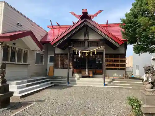 南線神社の本殿