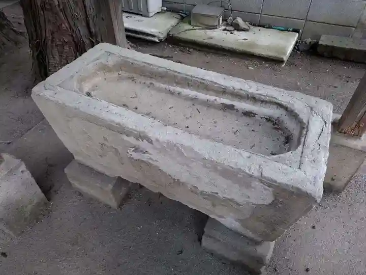 鐘塚稲荷神社の手水舎