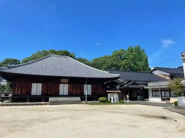 萬福寺の本殿・本堂