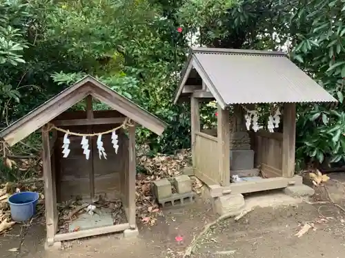 八幡神社の末社