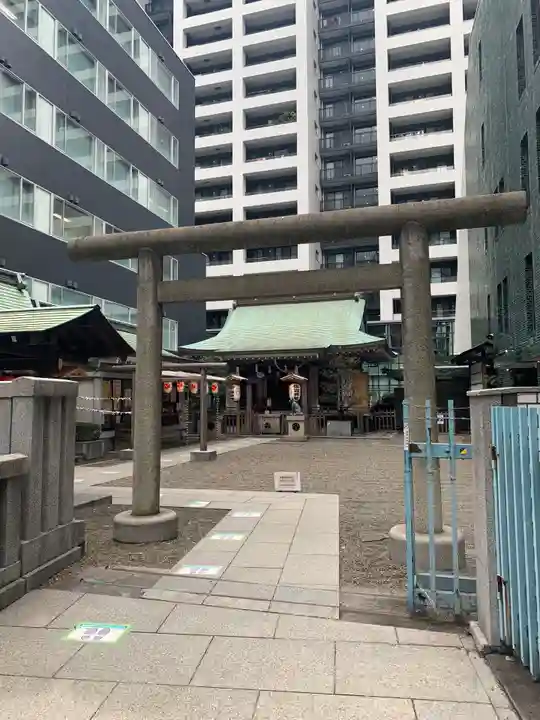 宮益御嶽神社の鳥居