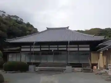 閑田寺の本殿・本堂