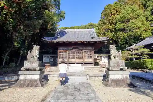 八柱社の本殿・本堂