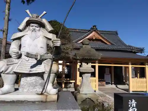 總社 和田八幡宮の像