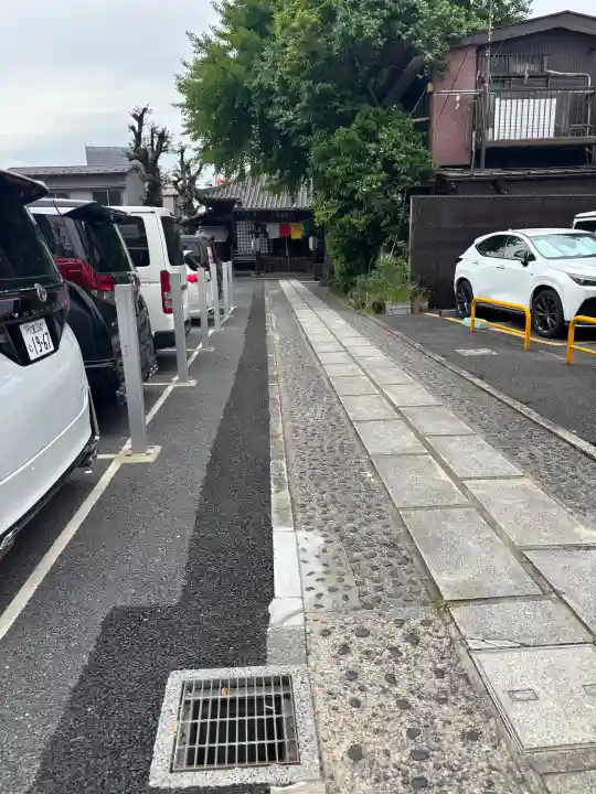 橋場寺不動院(橋場不動尊)の{uncategorized: "未分類", other: "その他", undefined: "問題あり", building: "その他建物", grave: "お墓", sacred_gate: "鳥居", guardian: "狛犬", statue: "像", buddha: "仏像", history: "歴史", nature: "自然", garden: "庭園", animal: "動物", pagoda: "塔", temizu: "手水舎", mountain_gate: "山門・神門", sanctuary: "本殿・本堂", subordinate: "末社・摂社", art: "芸術", scenery: "景色", jizo: "地蔵", ema: "絵馬", goshuin: "御朱印", omikuji: "おみくじ", items: "授与品その他", amulet: "お守り", goshuincho: "御朱印帳", eats: "食事", festival: "お祭り", votive_dance: "神楽", shichigosan: "七五三参", wedding: "結婚式", experience: "体験その他", initially: "初詣", around: "周辺", anti_infection: "感染症対策"}