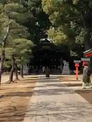 穴八幡宮の建物その他