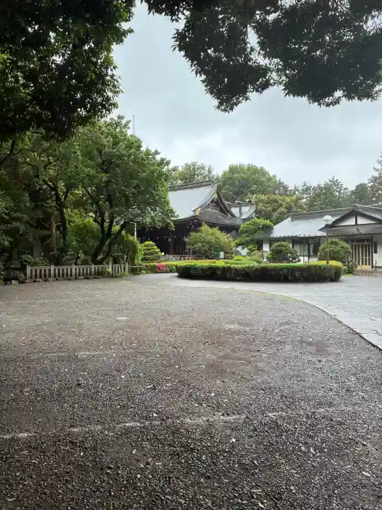 喜多見氷川神社の{uncategorized: "未分類", other: "その他", undefined: "問題あり", building: "その他建物", grave: "お墓", sacred_gate: "鳥居", guardian: "狛犬", statue: "像", buddha: "仏像", history: "歴史", nature: "自然", garden: "庭園", animal: "動物", pagoda: "塔", temizu: "手水舎", mountain_gate: "山門・神門", sanctuary: "本殿・本堂", subordinate: "末社・摂社", art: "芸術", scenery: "景色", jizo: "地蔵", ema: "絵馬", goshuin: "御朱印", omikuji: "おみくじ", items: "授与品その他", amulet: "お守り", goshuincho: "御朱印帳", eats: "食事", festival: "お祭り", votive_dance: "神楽", shichigosan: "七五三参", wedding: "結婚式", experience: "体験その他", initially: "初詣", around: "周辺", anti_infection: "感染症対策"}