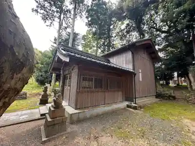 八幡神社の本殿・本堂