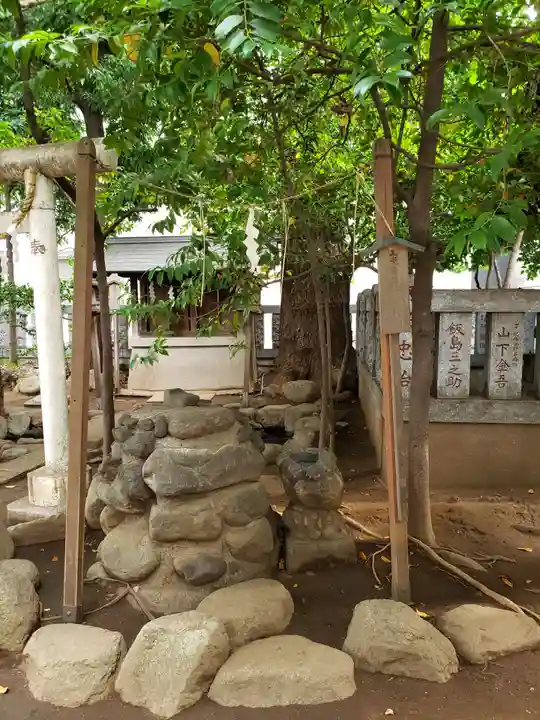 神明氷川神社の末社・摂社