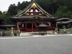 久遠寺の本殿