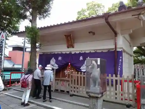 千代保稲荷神社の本殿