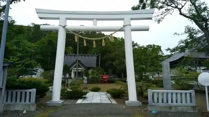 霧多布神社の鳥居