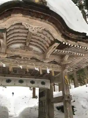 大神山神社奥宮の山門・神門
