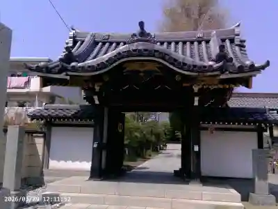 真勝院の{uncategorized: "未分類", other: "その他", undefined: "問題あり", building: "その他建物", grave: "お墓", sacred_gate: "鳥居", guardian: "狛犬", statue: "像", buddha: "仏像", history: "歴史", nature: "自然", garden: "庭園", animal: "動物", pagoda: "塔", temizu: "手水舎", mountain_gate: "山門・神門", sanctuary: "本殿・本堂", subordinate: "末社・摂社", art: "芸術", scenery: "景色", jizo: "地蔵", ema: "絵馬", goshuin: "御朱印", omikuji: "おみくじ", items: "授与品その他", amulet: "お守り", goshuincho: "御朱印帳", eats: "食事", festival: "お祭り", votive_dance: "神楽", shichigosan: "七五三参", wedding: "結婚式", experience: "体験その他", initially: "初詣", around: "周辺", anti_infection: "感染症対策"}