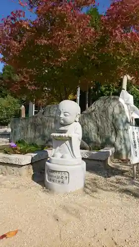 餘慶寺の像