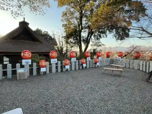 達磨寺の{uncategorized: "未分類", other: "その他", undefined: "問題あり", building: "その他建物", grave: "お墓", sacred_gate: "鳥居", guardian: "狛犬", statue: "像", buddha: "仏像", history: "歴史", nature: "自然", garden: "庭園", animal: "動物", pagoda: "塔", temizu: "手水舎", mountain_gate: "山門・神門", sanctuary: "本殿・本堂", subordinate: "末社・摂社", art: "芸術", scenery: "景色", jizo: "地蔵", ema: "絵馬", goshuin: "御朱印", omikuji: "おみくじ", items: "授与品その他", amulet: "お守り", goshuincho: "御朱印帳", eats: "食事", festival: "お祭り", votive_dance: "神楽", shichigosan: "七五三参", wedding: "結婚式", experience: "体験その他", initially: "初詣", around: "周辺", anti_infection: "感染症対策"}