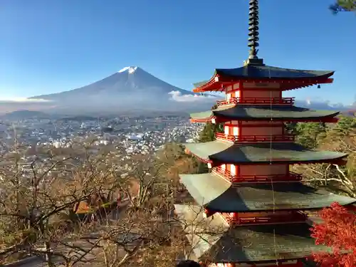 新倉富士浅間神社の景色