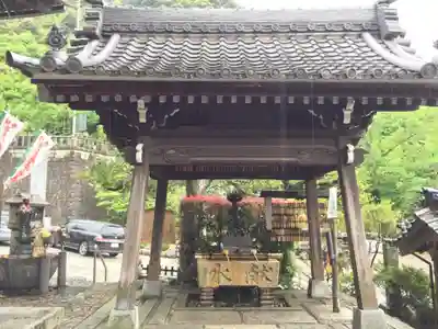 岐阜善光寺の手水舎