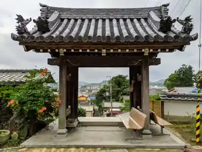 如意輪寺の山門・神門