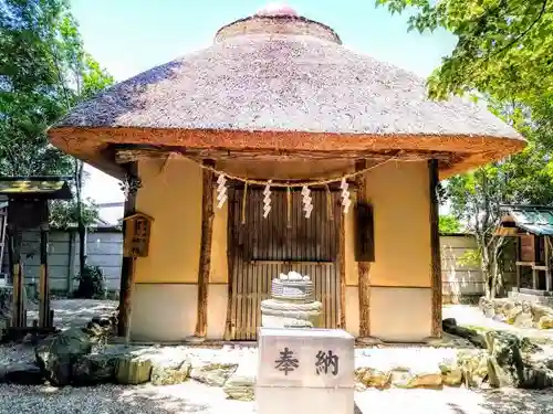 萱津神社の本殿