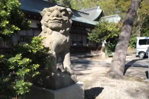 古四王神社の狛犬