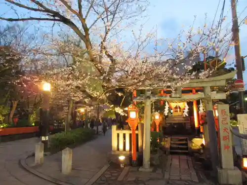 辰巳大明神の鳥居